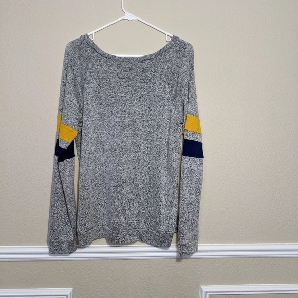 Yellow & Blue Striped Heather Gray Long-sleeve Top Popular Basics  NWOT - Picture 2 of 3